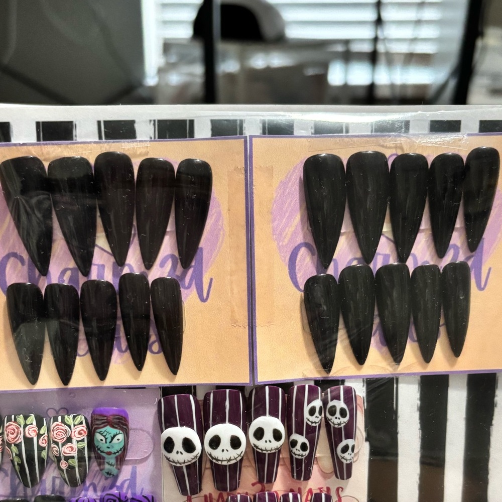 Stiletto Long Vampire Nails Press On Nail set